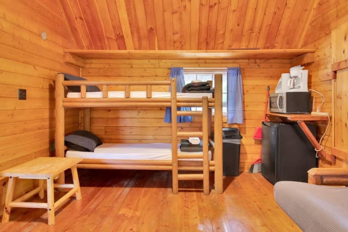 Secluded Rustic Cabin With Views Μπλούμινγκτον Εξωτερικό φωτογραφία