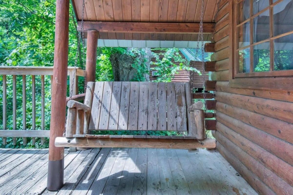 Secluded Rustic Cabin With Views Μπλούμινγκτον Εξωτερικό φωτογραφία